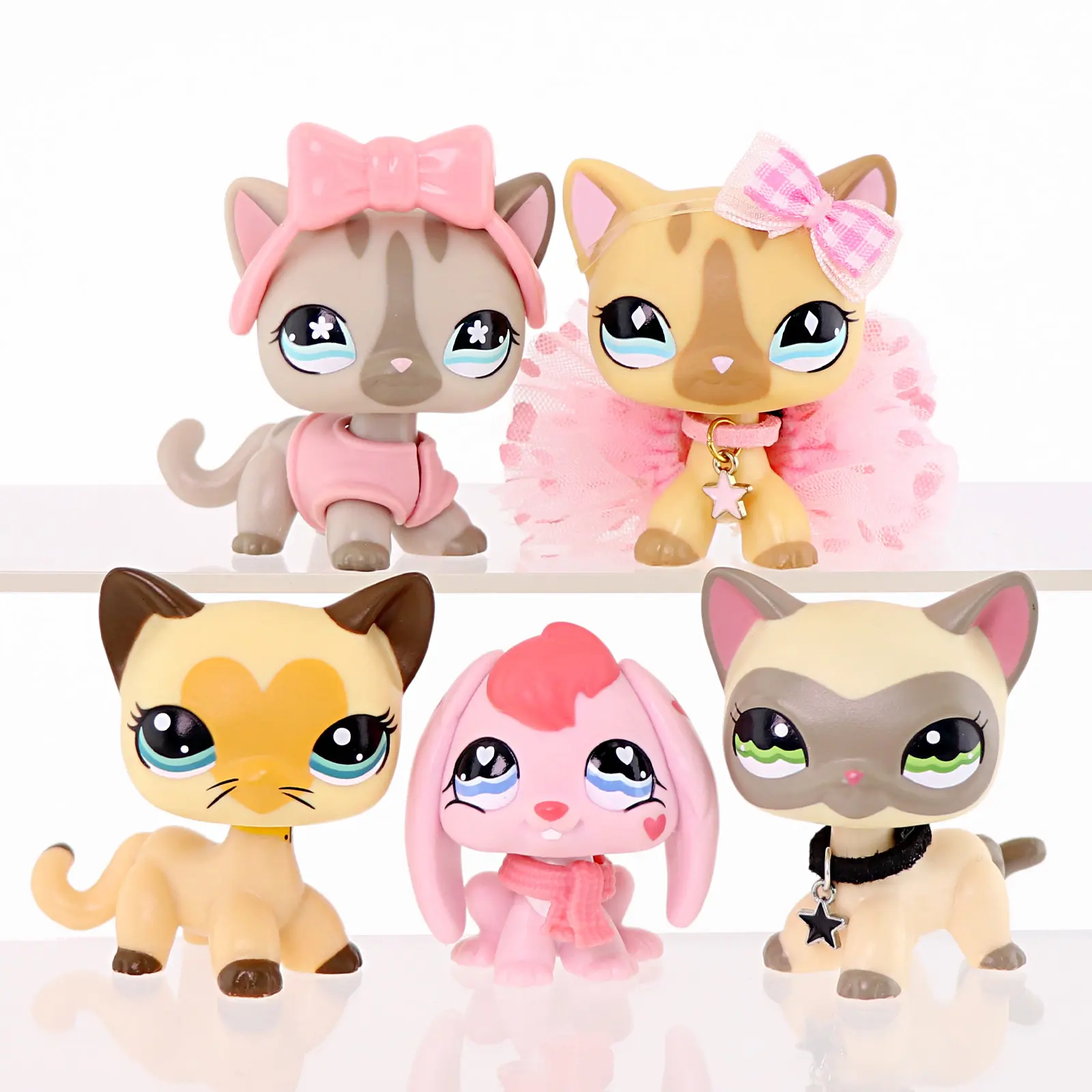 5 Pcs Mini Resin Pet Animal Figurines Set - Hand-Painted Kitty Cat & Bunny Rabbit Figures with Bow, Tutu Skirt, Collar Accessories, Cute Desktop Ornament, Collectible Toy Gift for Age 12+ Animal Lovers, Mini Resin Figures