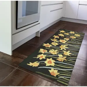 Lush Decor FRONTPORCH Indoor/Outdoor Hand Tufted Durable Area Rug - Transitional Botanical Floral Decorative  (Daffodil)