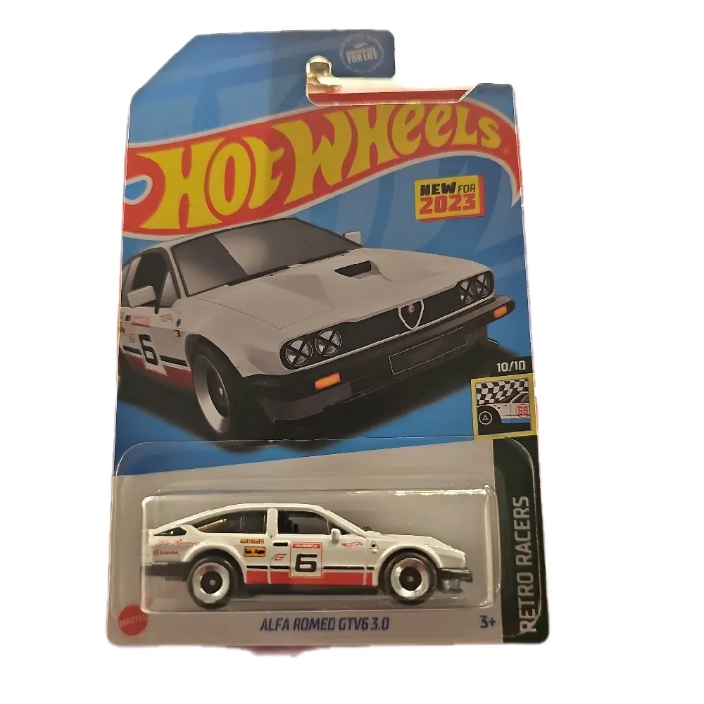Alfa Romeo GTV6 3.0 hot wheels diecast 1:64 scale