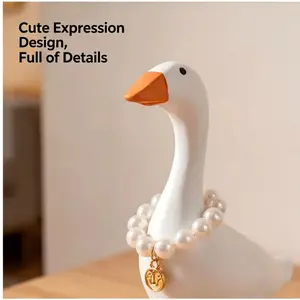 Magnetic Goose Key Holder, Cute Kawaii Home Decor, Funny Aesthetic Room Office Desk Bedroom Decor, Unique Housewarming Gifts for Women Men, 1 Pack