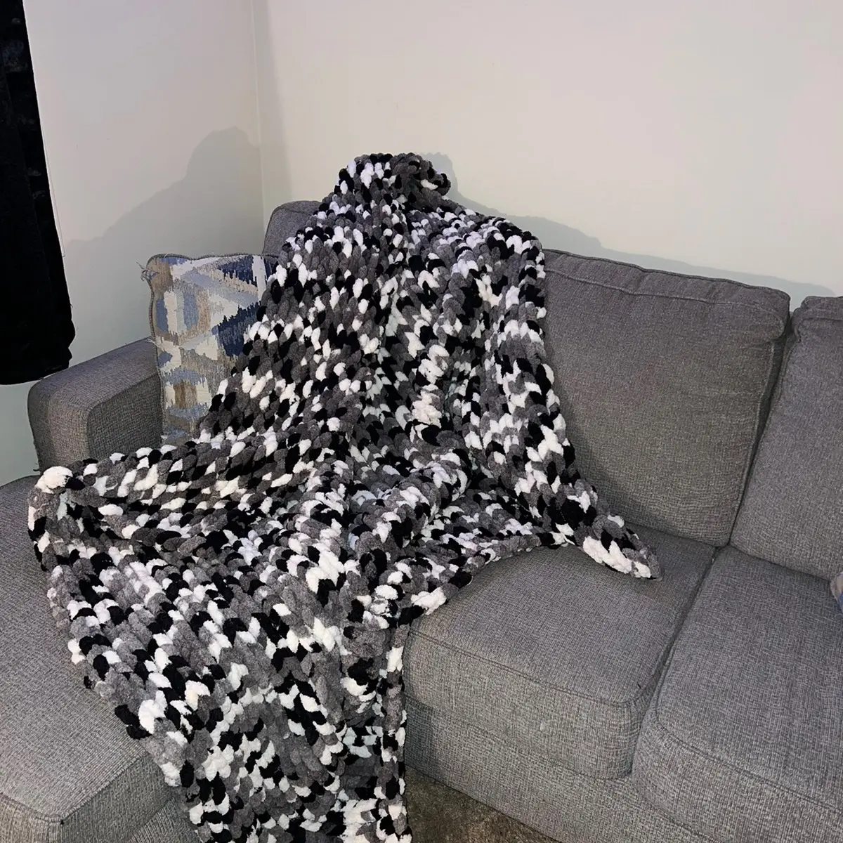 Knitted Chunky Blanket