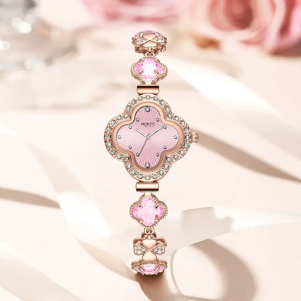 Elegant Women's Swiss Watch with a Rhinestone-Inlaid Clover Flower Shell Dial, Waterproof and Scratch-Resistant Bracelet with Clasp, Elegant Fashion Watch, Exquisite Watch