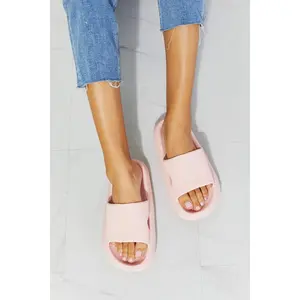 MMShoes Arms Around Me Open Toe Slide in Pink