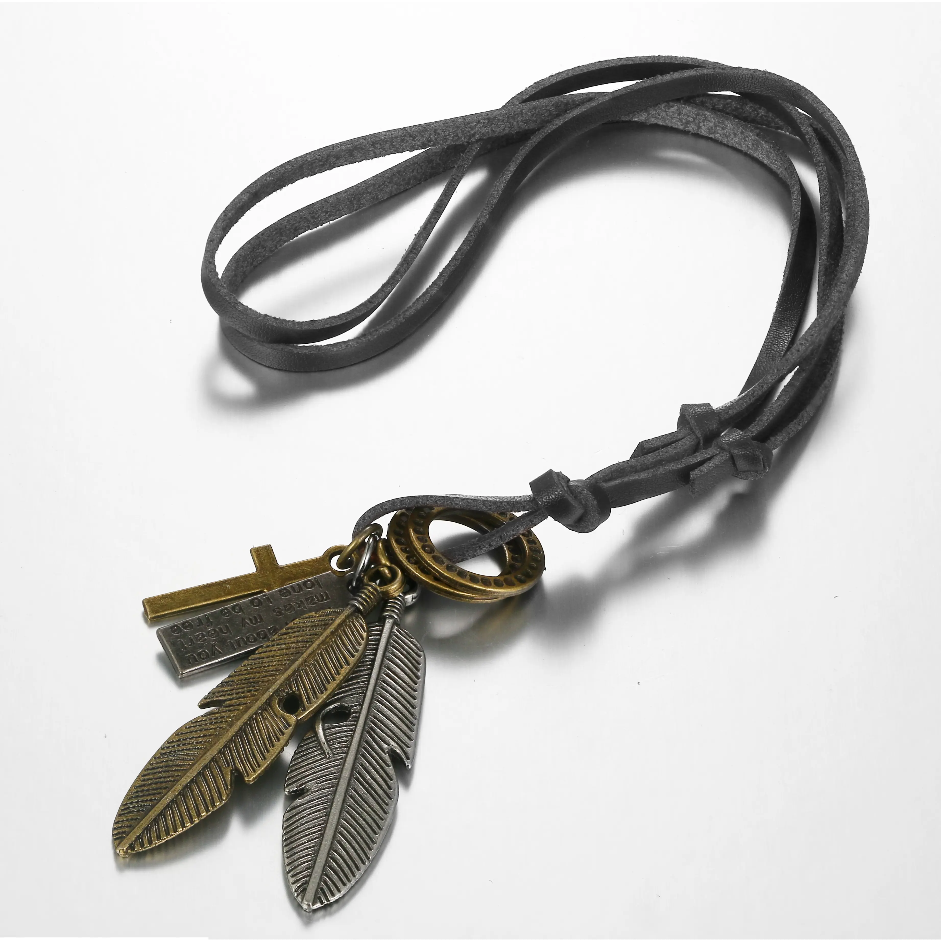 OIDEA Unisex Bo Spiritual Alloy Feather Necklace on Adjustable Leather, Featherlight and Comfortable, 2.28" h x 0.59" w, Spiritual Jewelry, Leather Cord, Meaningful Gifts, Adjustable Length, Angel Theme, Lightweight, Elegant, 2.28"(5.8Cm) H, Casual, Free-