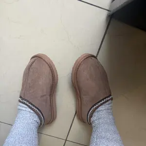 review image 0