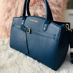 luxury bag from the Alexis Bendel brand for your outings, ideal for shopping