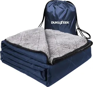 Waterproof Hooded Outdoor Blanket, Windproof Sherpa Fleece Wearable Camping Blanket for Stadium, Travel, Picnic
