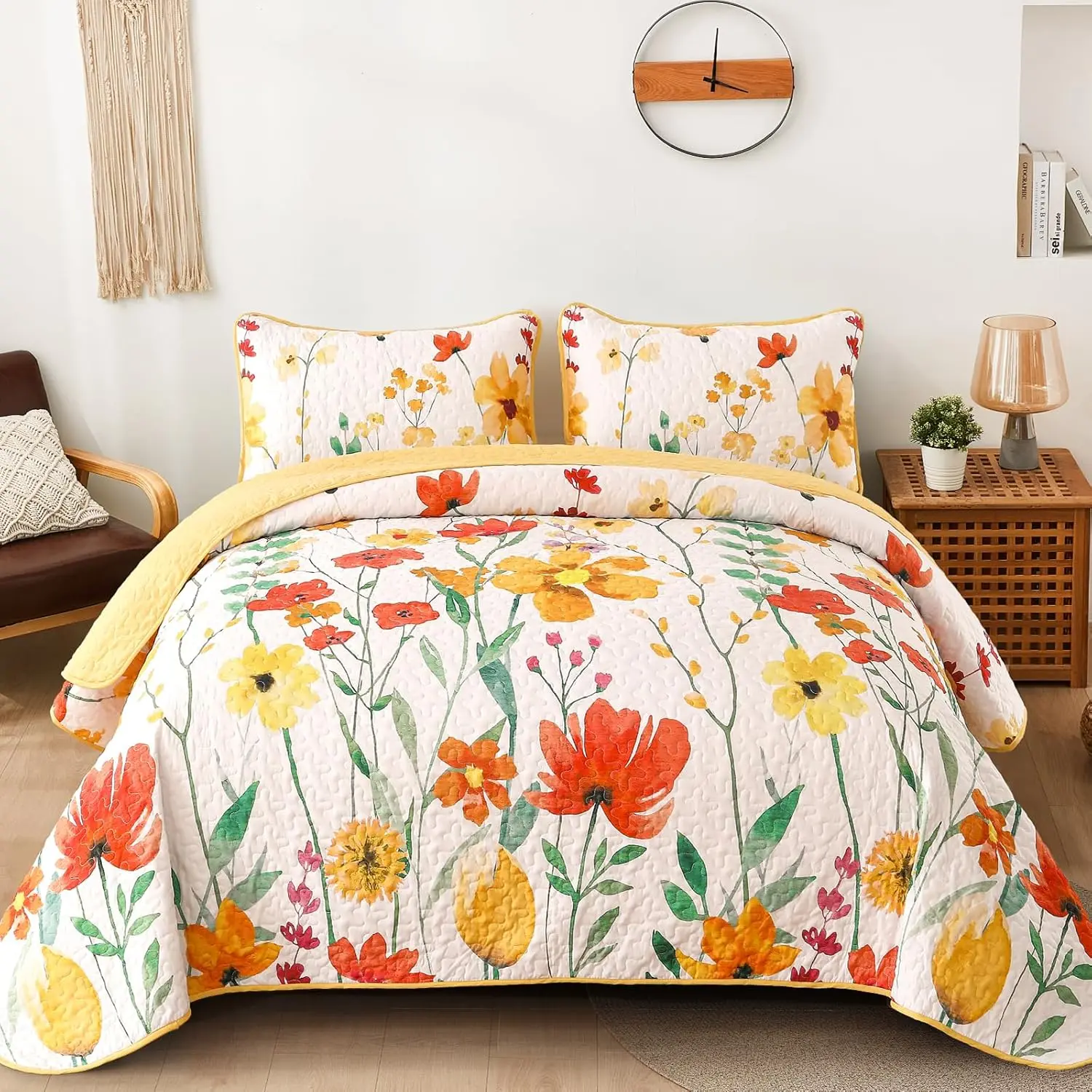 Yellow Quilt Set  Size, Yellow Floral Reversible Bedspread Soft Microfiber Lightweight  Size Quilt Bedding Sets Reversible Coverlet for  Season(, 104"x90")