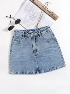 Women's Casual Summer Denim Skirt, Fashion Multi-Pocket Slim Fit Button Design, Perfect for Daily Commute and Summer Vacation Wear