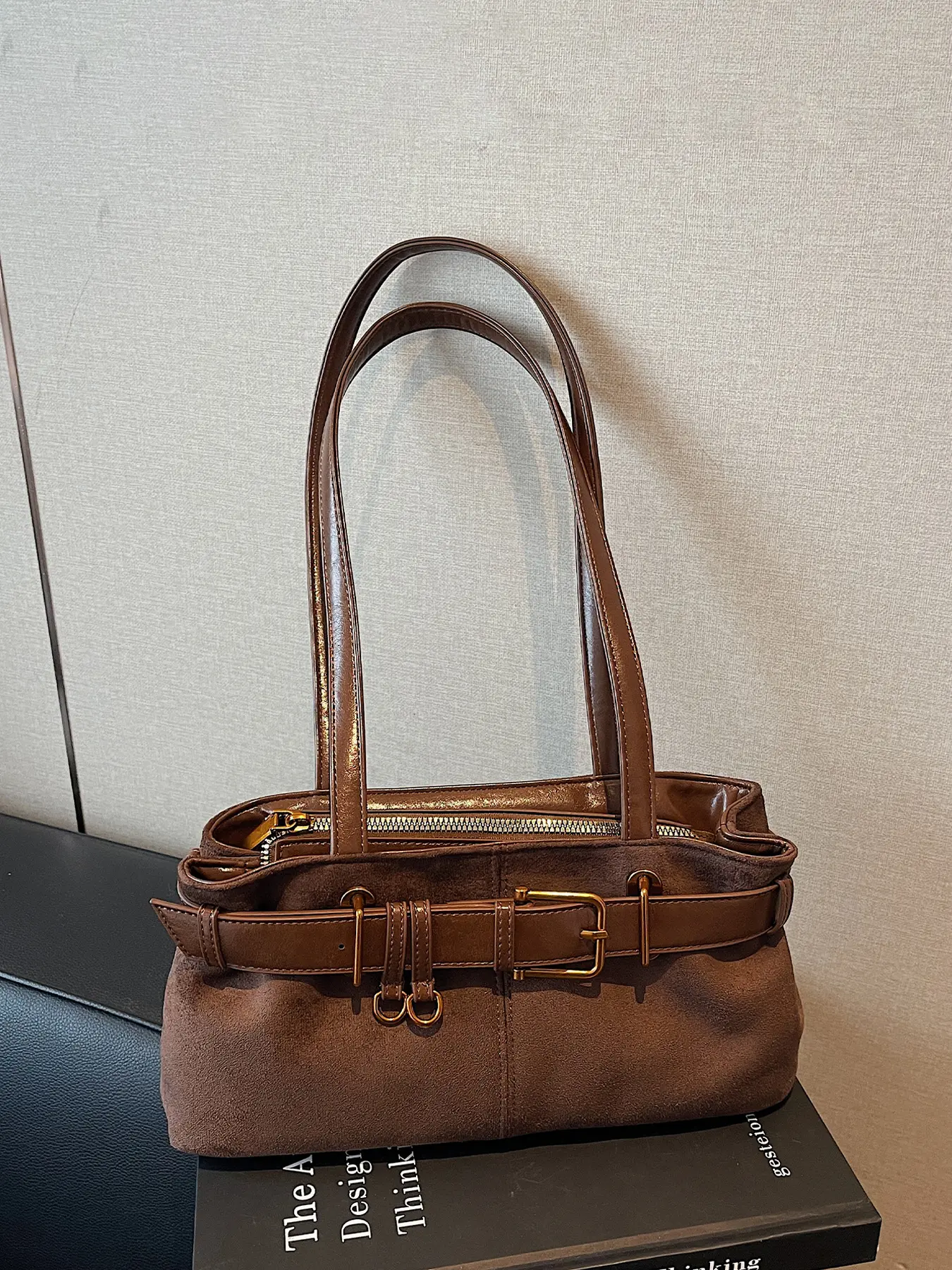 1pc 25 Fall/Winter New Arrival Shoulder Bag Stylish, minimalist, casual, and retro Perfect for daily commuting, shopping, dates, or gifting Versatile women's essential shoulder bag Casual Crossbody Bag Fashionable crossbody bag