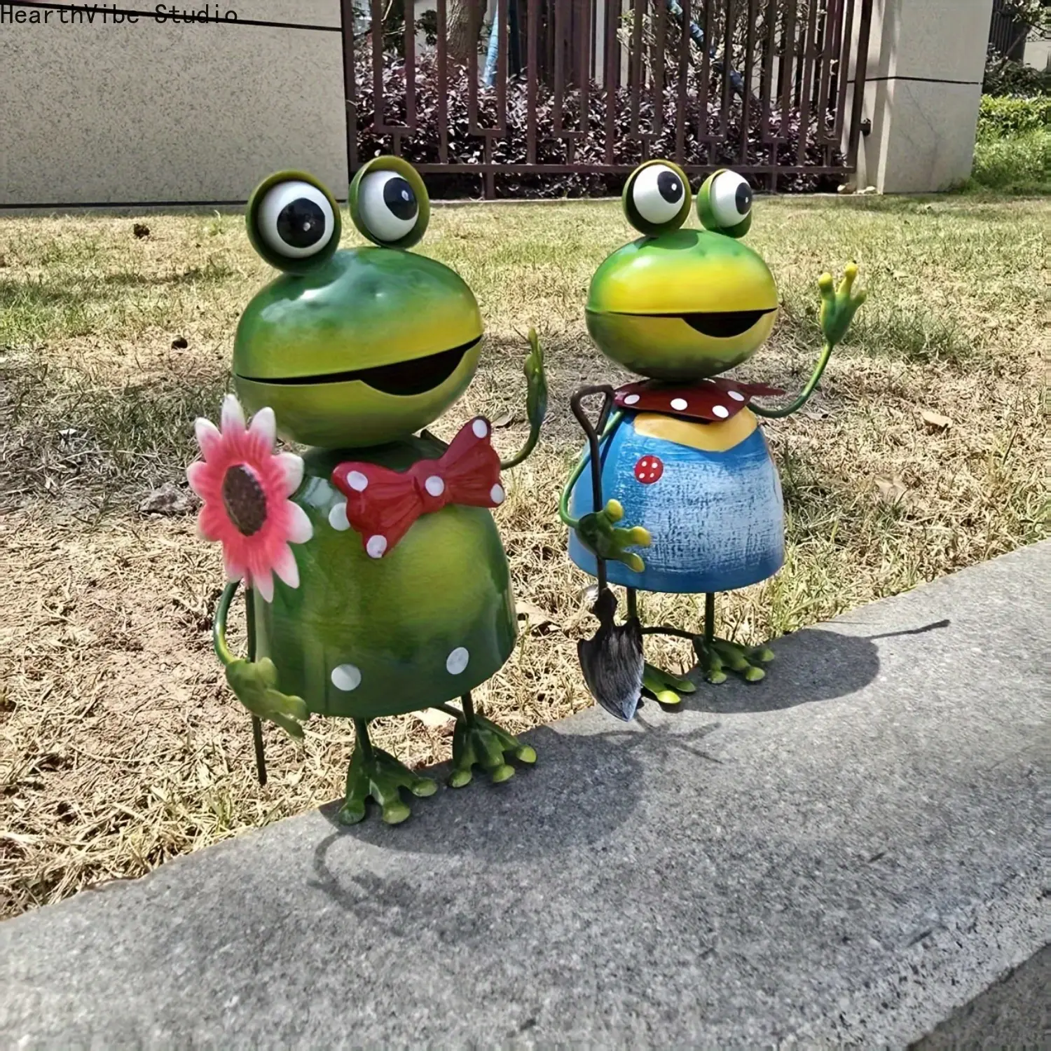 Cute Metal Frog Outdoor Statue Decoration, Home Flowerpot Decoration Decoration Crafts, Metal Iron Home Hanging Decoration, Perfect Balcony, Garden, Courtyard, Lawn Decoration Sculptures
