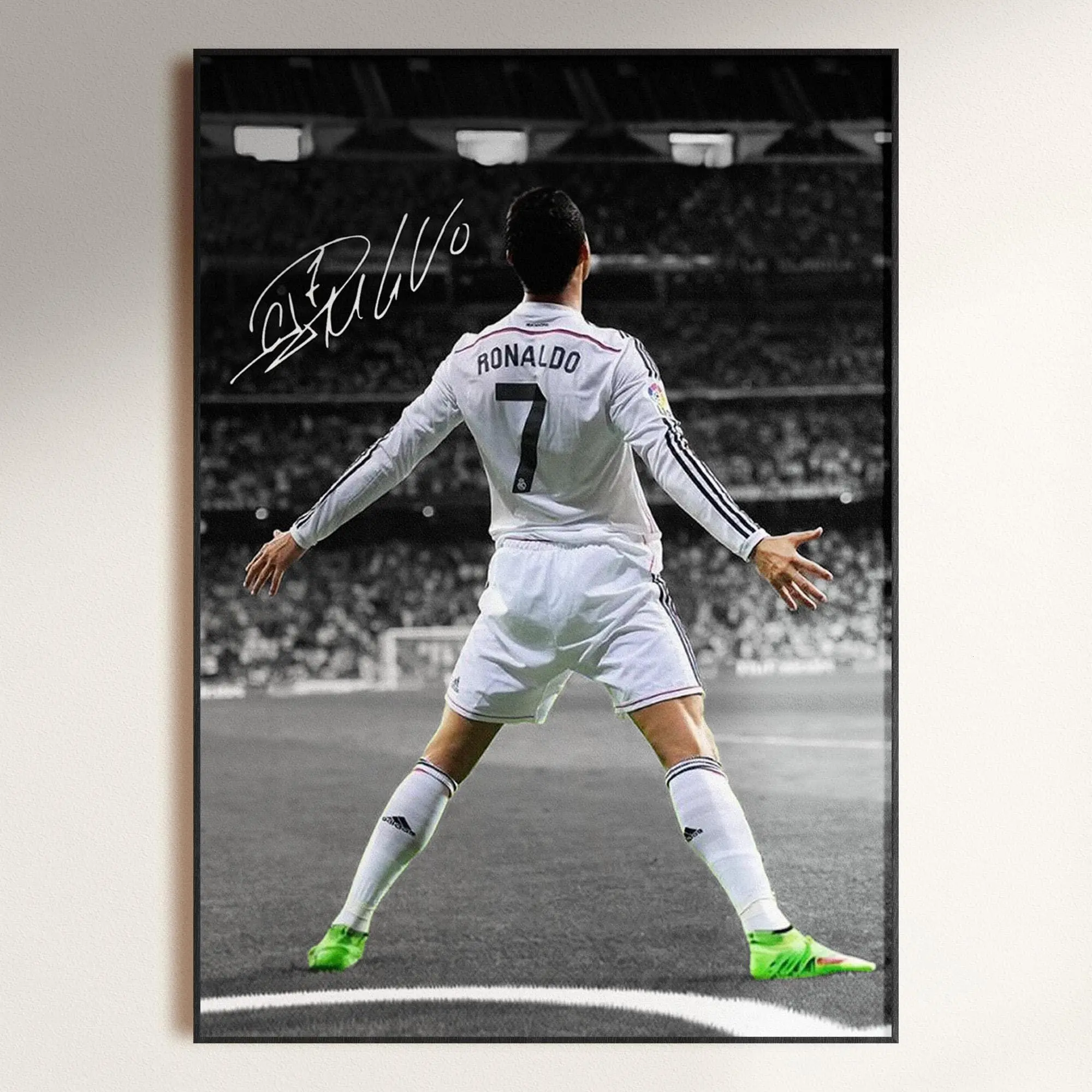 Cristiano Ronaldo Poster, Iconic Ronaldo Celebration Poster,Signed Football Poster, Soccer Decor Download( Unframed - Print Only )