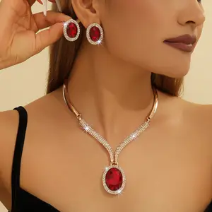 Hot Selling Gold Zinc Alloy Inlaid With White Rhinestone Red Crystal Necklace Earring Set Women's Jewelry Jewelry