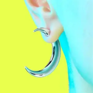 New simple piercing earrings personality style crescent lightning star spikes men and women's cool fashion accessories