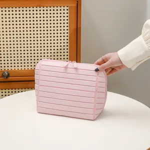 Large Capacity Makeup Bag with Dividers, Portable Skincare Cosmetic Organizer, Travel Toiletry Bag, Essential Beauty Storage Solution, Travel Cosmetic Bags