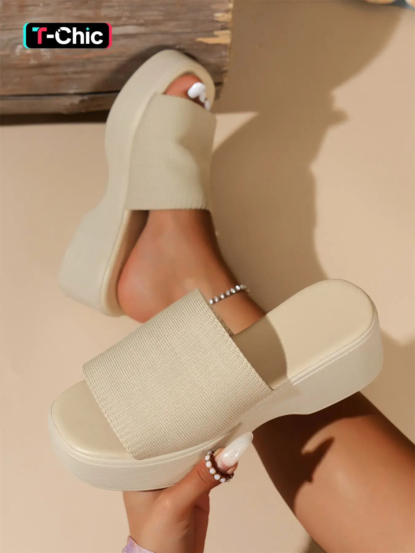Women's Fashionable Beige Solid Color Platform Wedge Sandals, Casual Comfortable Non-Slip Sandals for Summer, Lightweight Breathable Shoes for Daily Wear, Casual Fashion Footwear