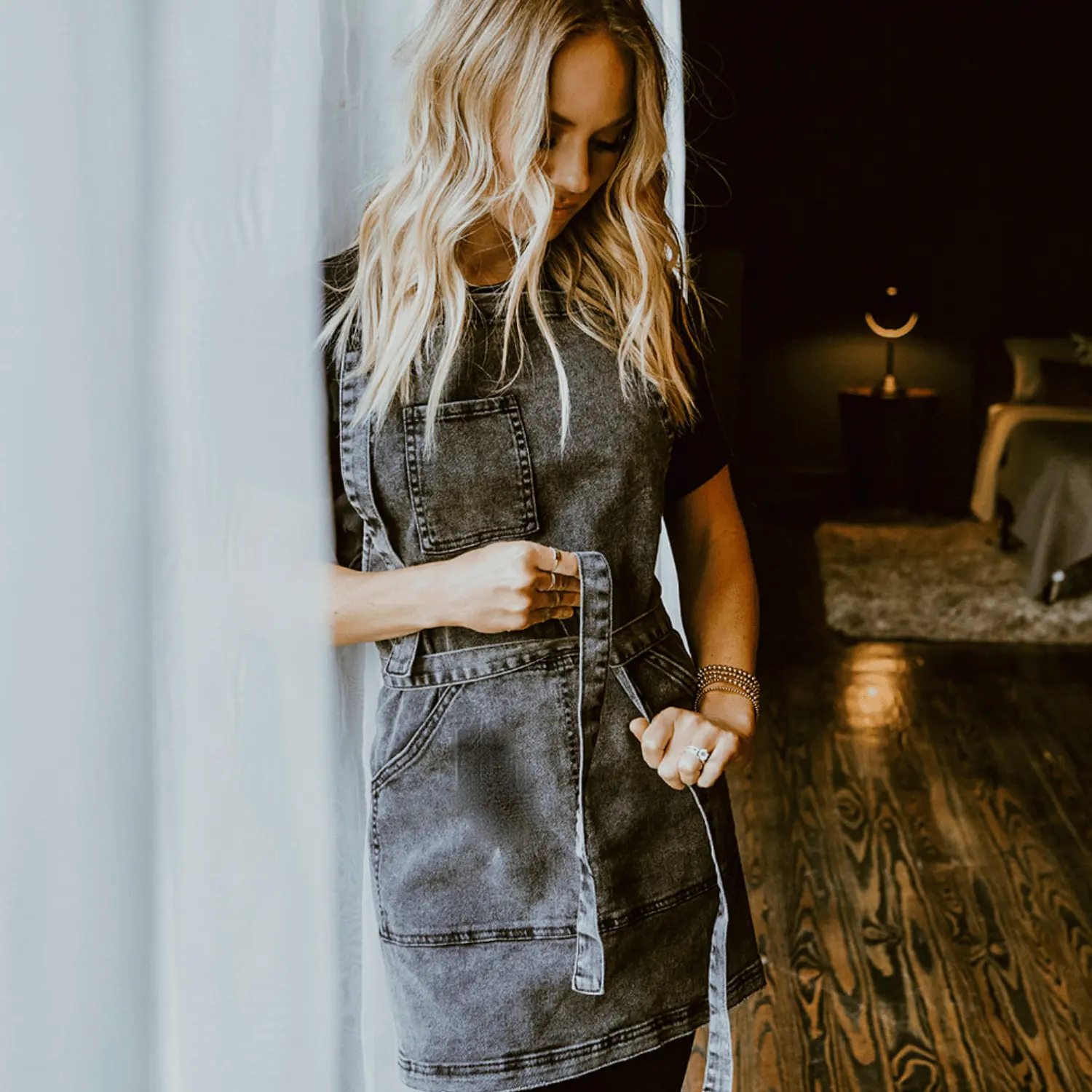 Over Shoulder Black Acid Washed Apron