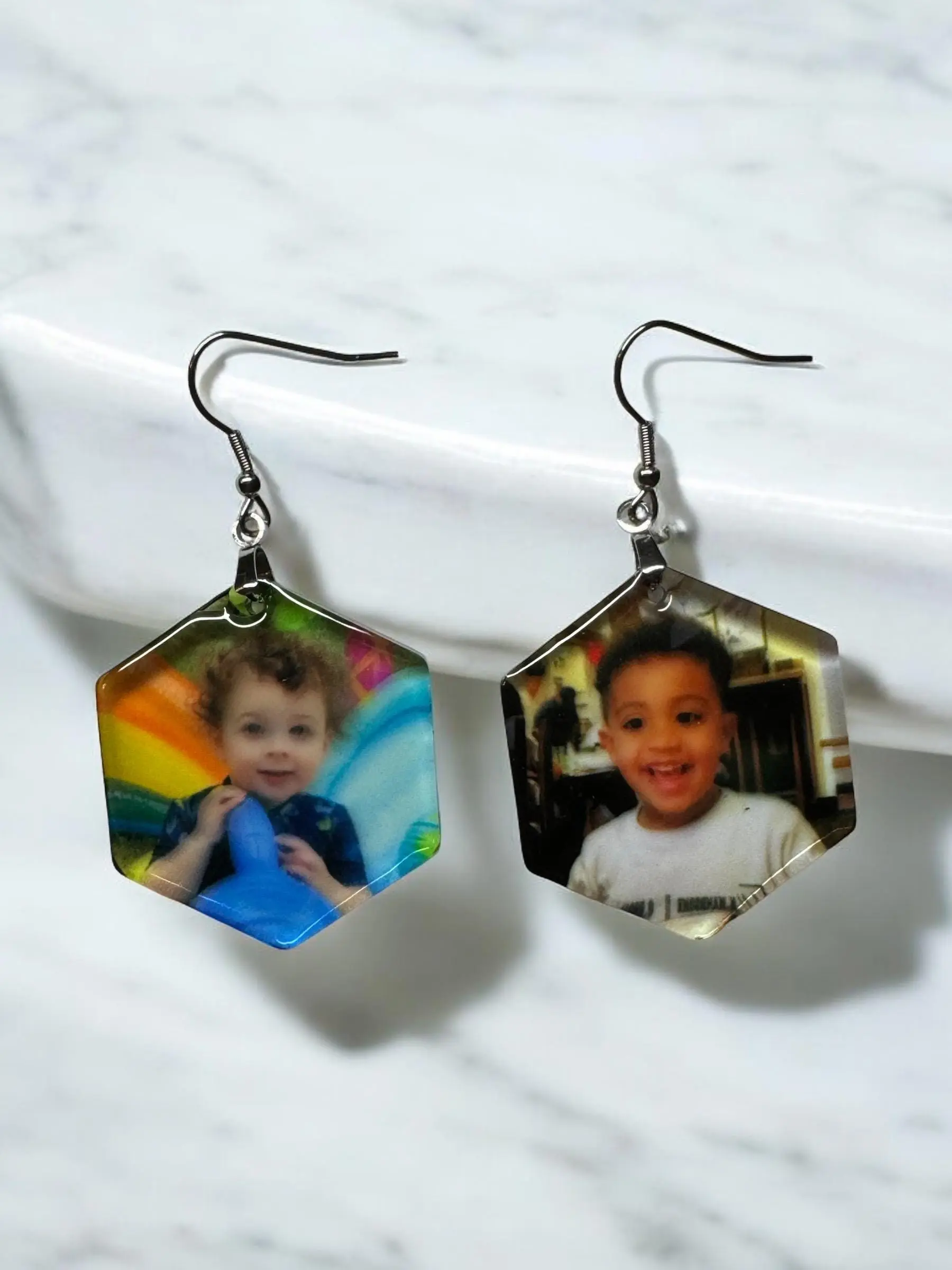 Photo in Resin Earrings - Customizable Transparent Ink Design for Personalized Jewelry