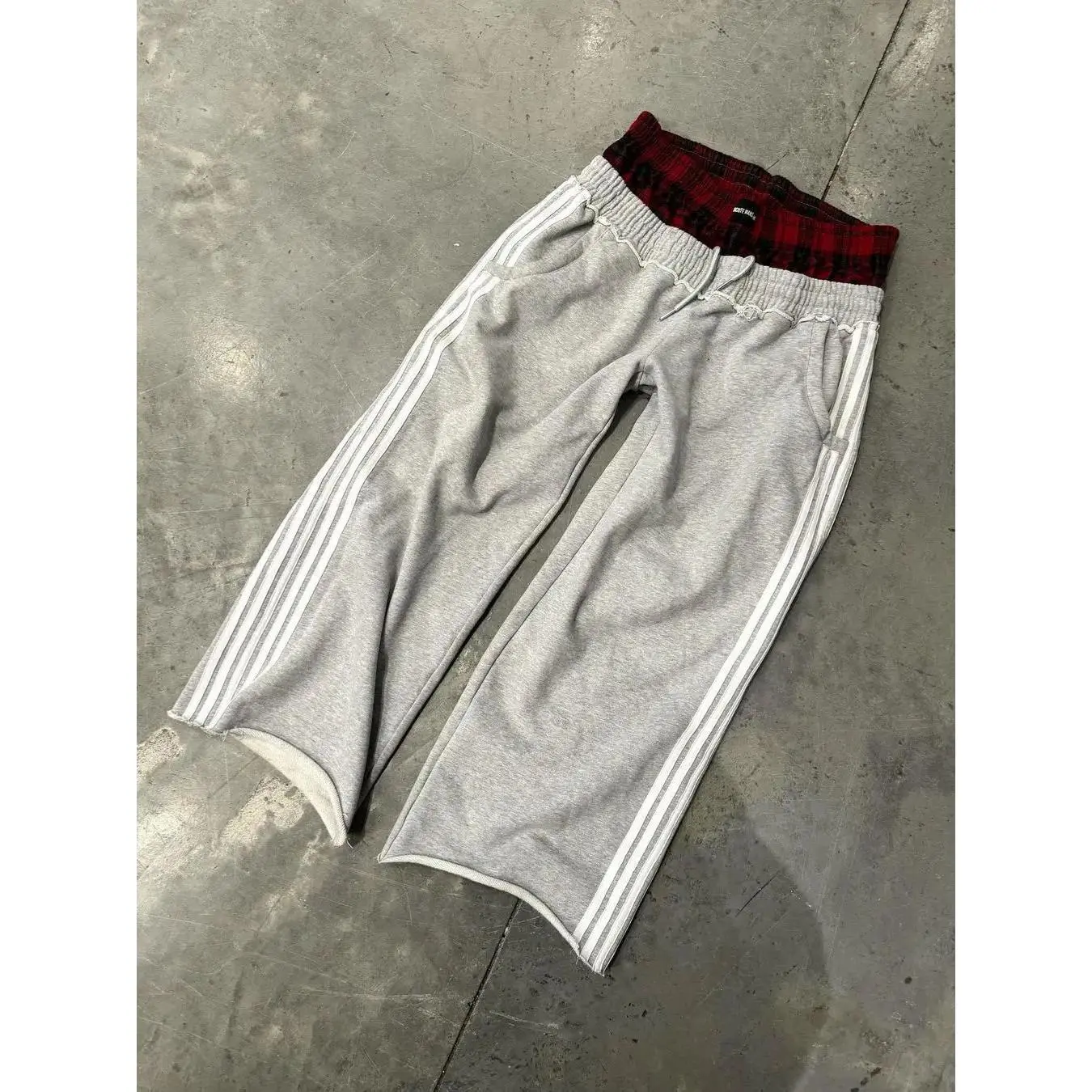 American Style Casual Sweatpants with Side Three Stripes Patchwork Plaid Comfortable Loose Wide Leg Straight Sweatpants Street Fashion Grey Womenswear
