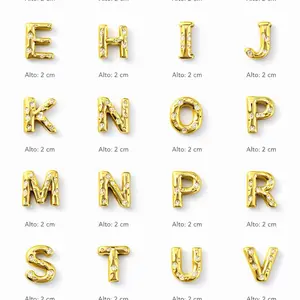 Maite Jewelry.                                              LETRA VALERIA CRISTAL pendant