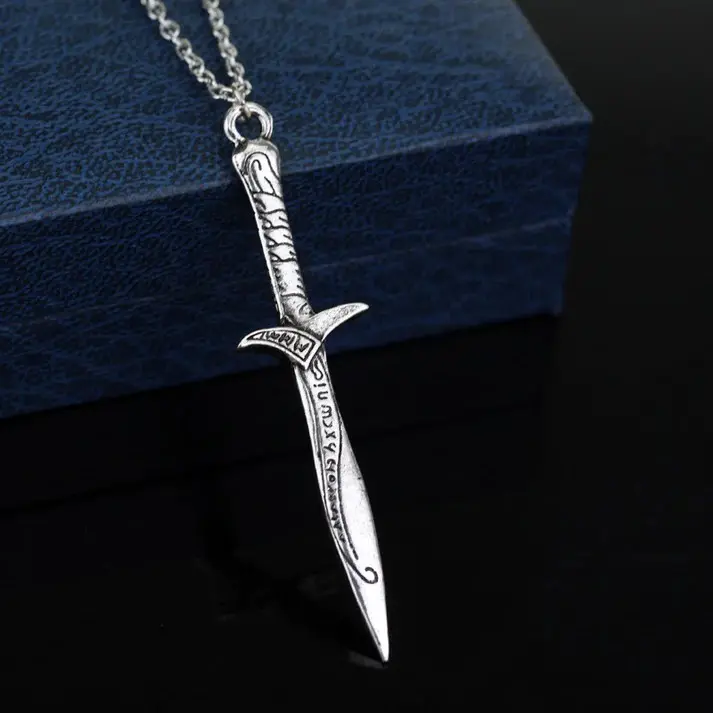 Fantasy Sword Pendant Necklace Medieval Dagger Necklace Gothic Jewelry Elven Sword Charm Cosplay Accessory Warrior Blade Pendant Fantasy Anime RPG LARP Viking Knight Necklace Gift for Men Women Teens Aesthetic Jewelry Statement Pendant Costume Accessory