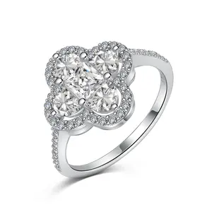 # THE NYLA CLOVER RING 925 This beautiful band is adorned with sparkling zircon stones, adding a touch of glamour to any outfit. Sterling Silver