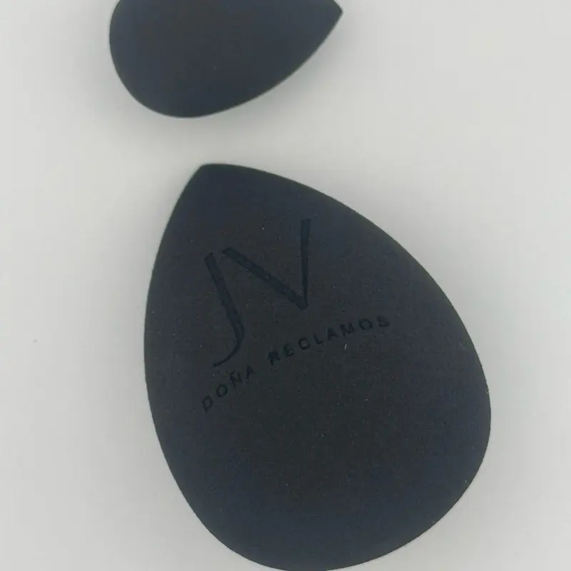Dona Reclamos Beauty Blender (10g, Black Handle) - Face Sponges for Foundation Blending, Skincare & Makeup Application, Clear Packaging Cosmetic Bundle with Mascara & Lip Tint, Makeup Sponges For Foundation
