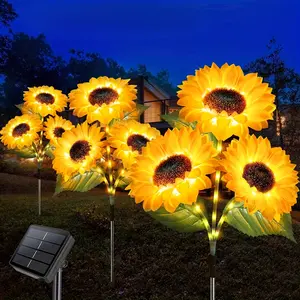 pieceSolar Simulated Sunflower Garden Light Strip With Solar Panel - Courtyard Solar Light, Outdoor Automatic Switch, Solar Energy-saving Light, Sunflower Shaped Lamp Head, Matched With LED Warm Light, The Lighting Effect Of Petals And