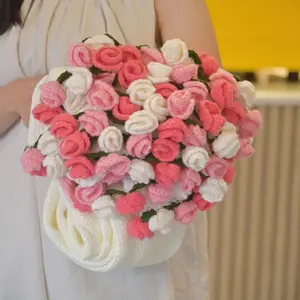 Tulip Handwoven Yarn Blanket, Handmade Crochet Blanket, Soft Wool Material, Full Rose Shape, Plush Warm Texture, Decorative Bouquet, Home Sofa Bed, Romantic Gift, Rose Flower Blanket