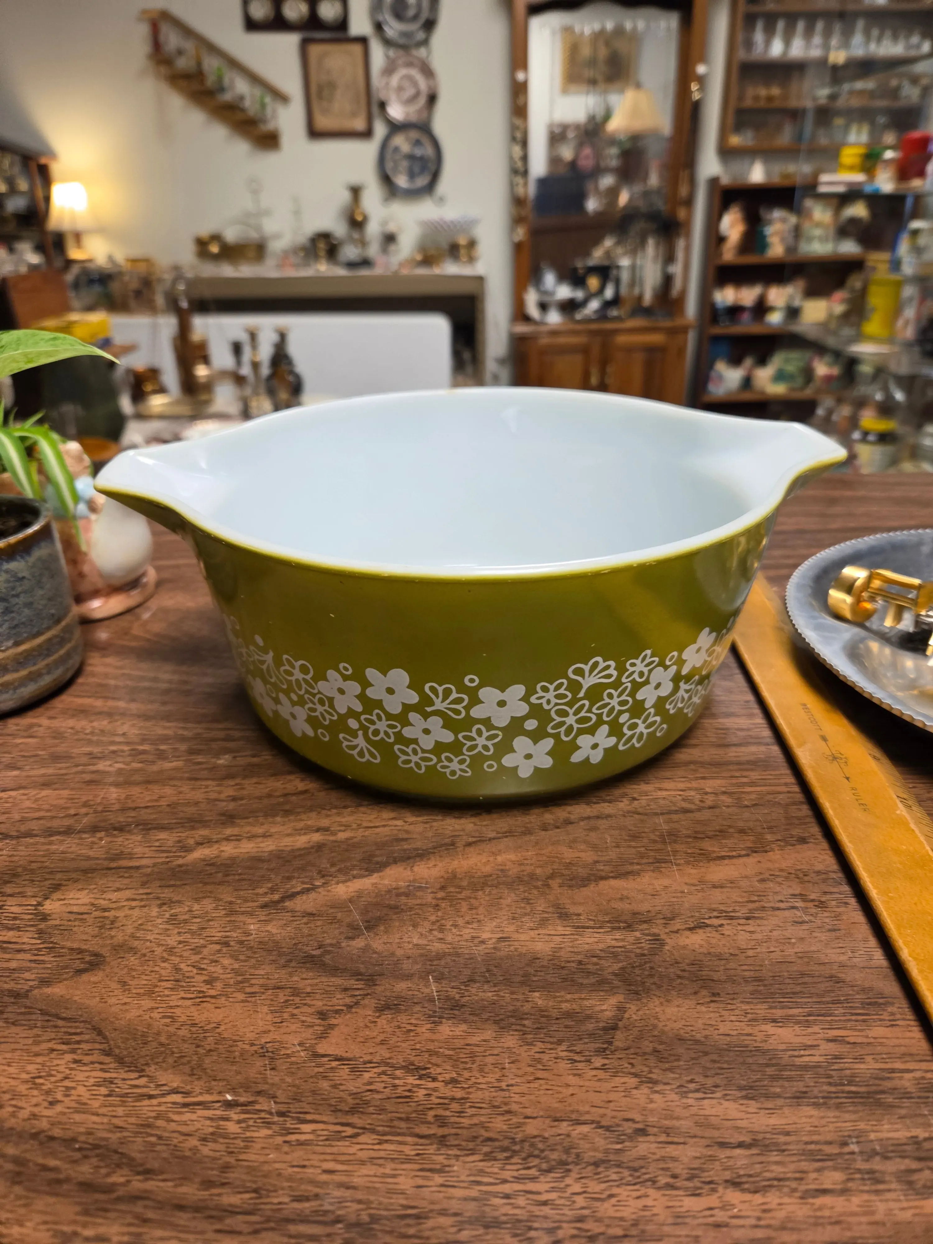 Mid-Century Glass Round Casserole Serving Dish - 2.5 Qt (2.5 L) Pyrex Crazy Daisy Pattern, 475-B Model Spring Blossom Green Bakeware, Retro