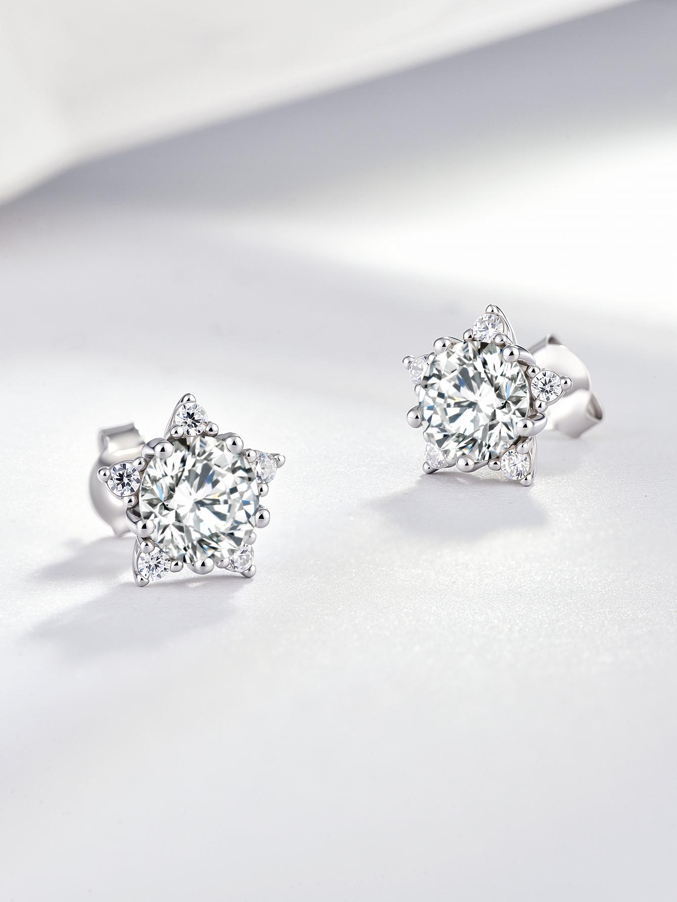 Kaelena Star Stud Earrings D Color VVS Lab-Created Moissanite Stud Earring S925 Sterling Silver, Unisex Daily Jewelry, Perfect Valentine's & Mother's Day Gift