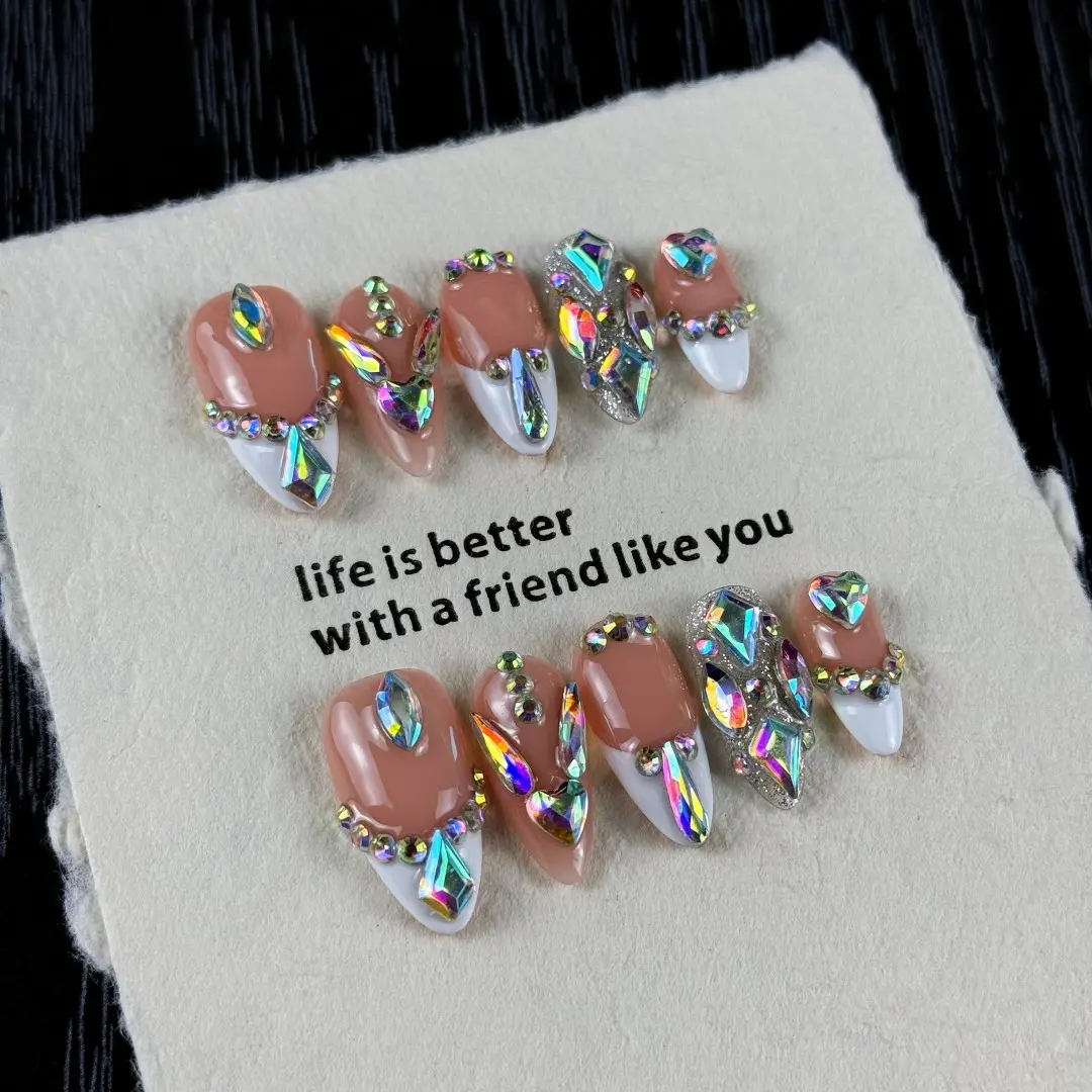 10pcs luxurious style design, hand-painted three-dimensional heart-shaped diamonds, dazzling multi-layered diamonds handmade fake nails, Almond shape nails, Glitter decorative nails, Ideal for wedding banquets, wedding photo shoots, engagement parties
