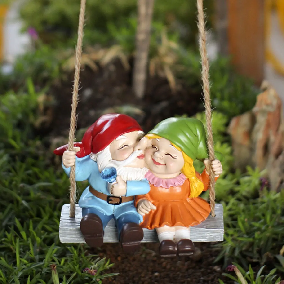 Couple Dwarf Swing Pendant, Sweet Resin Statue, Perfect Hanging Decoration, Home Decor Ornament, Valentine's Day, Mother's Day, Spring Festival, Party Decor, Valentines Day Decor, Decorative Hanging Ornaments, Festive Home Decoration