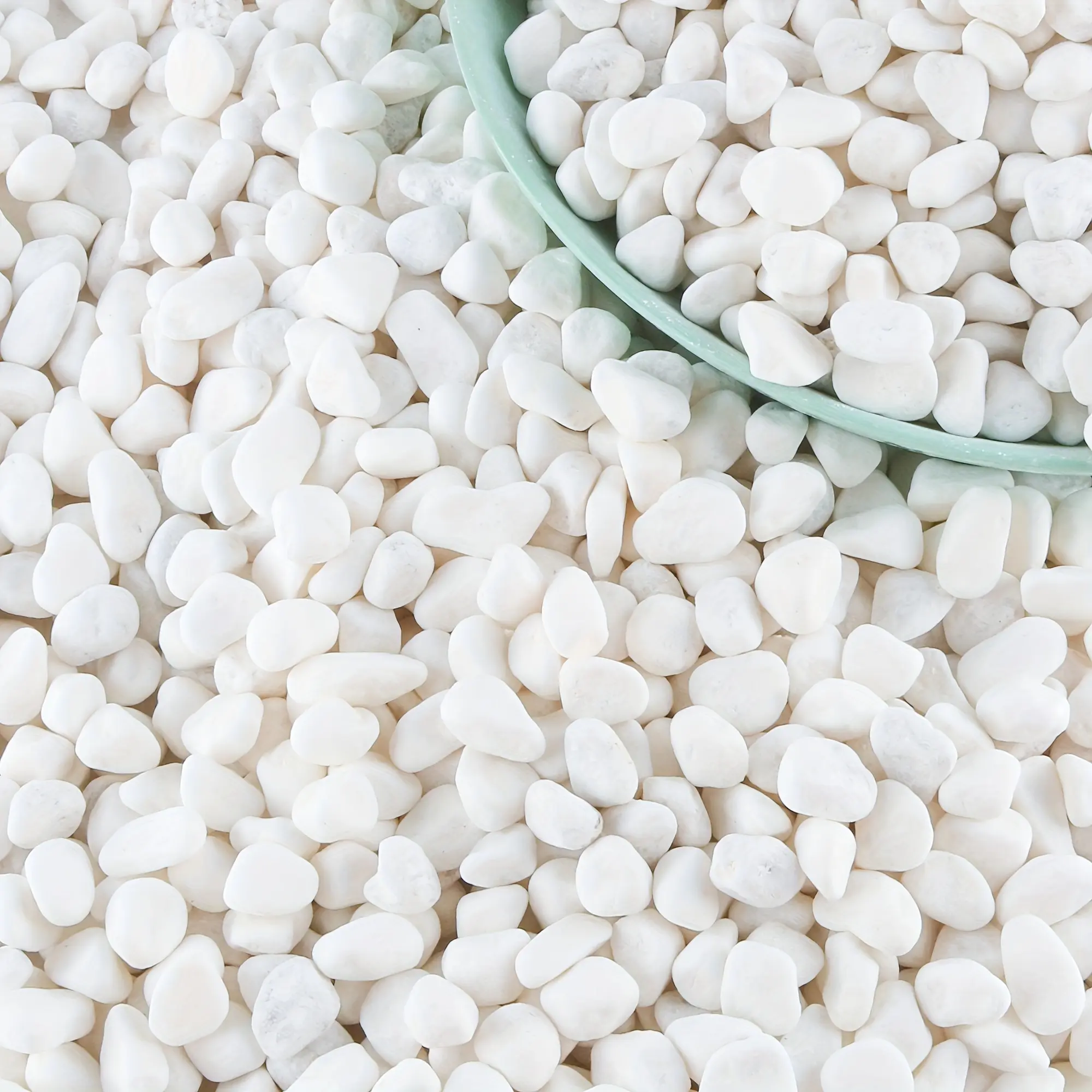 Pebbles for Plants 3lb/9lb/18lb, Nature River Rocks for Garden Vase Filler, Decorative White Gravel Stones Outdoor 0.47-0.59inch, Polished River Rocks for Landscaping for Fish Tank Aquarium
