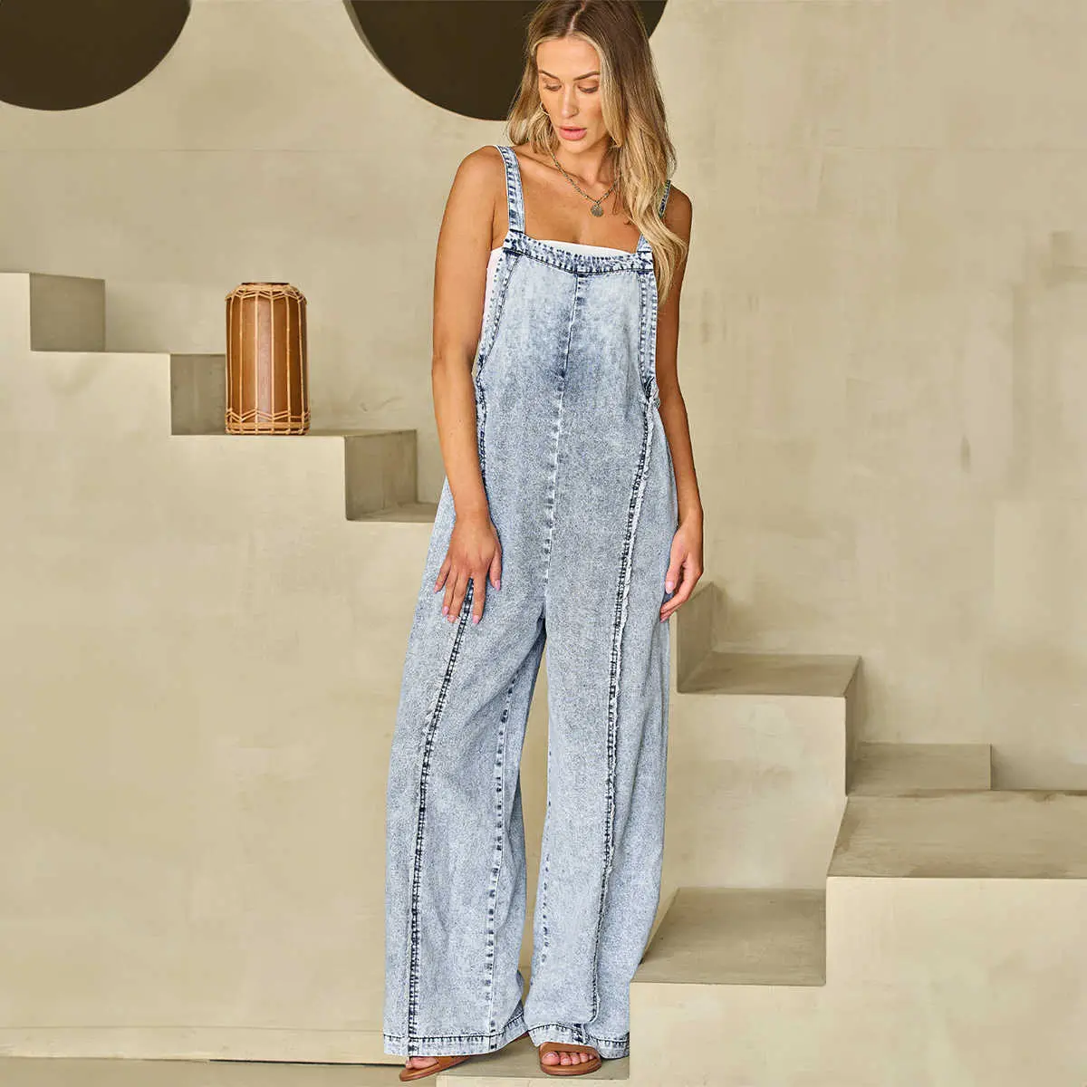 Women's Vintage Cotton Wide-Leg Denim Overalls - Sleeveless Light-Wash 90s Mom Style with Frayed Seams, Exposed Stitching, Slender Look
