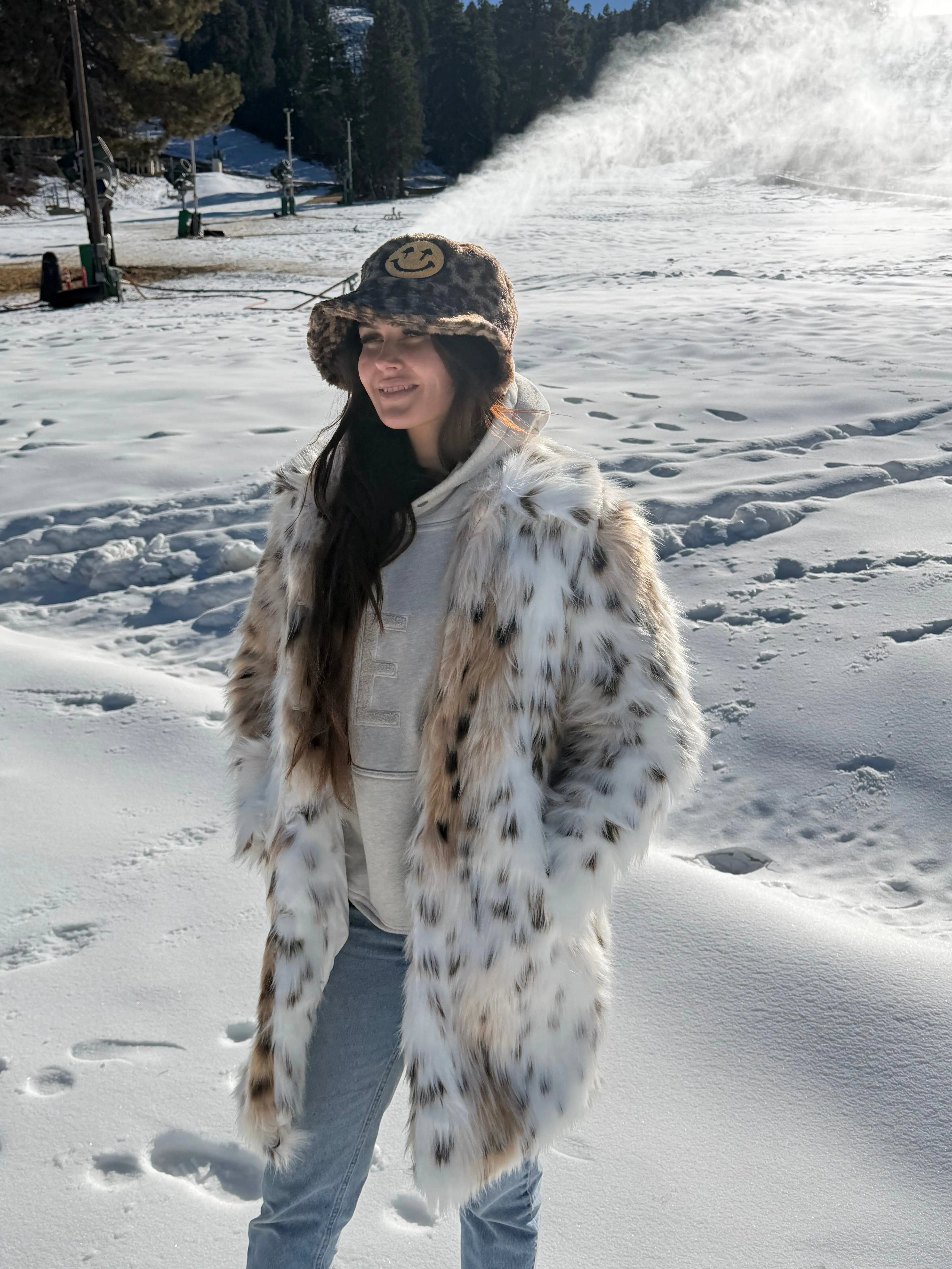 Happy Caps Leopard Sherpa Bucket Hat - Fuzzy Animal Print Winter Hat