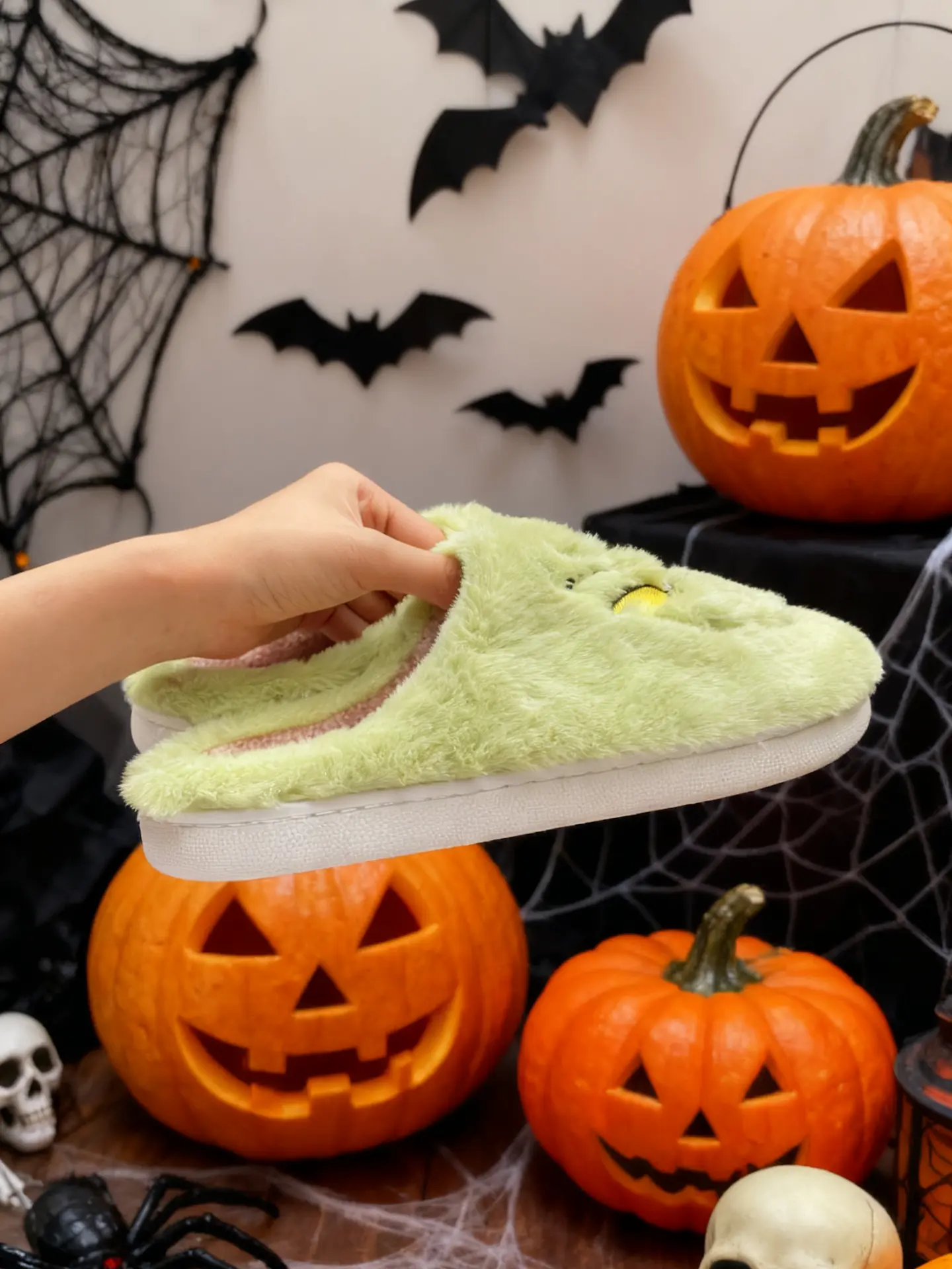 Christmas Cotton Slippers for Couples, Warm Indoor Winter Footwear with a Thick, Soft, Non-Slip Sole, Party, Round Toe