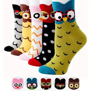 5 Pairs Cartoon Cat Print Womens Socks, Ankle Socks for Women, Animal Cute Socks for Women, Funny Gifts for Cat Lovers Gift, Thick Knit Crew Socks, with Playful Cat Designs, Breathable Knit Fabric