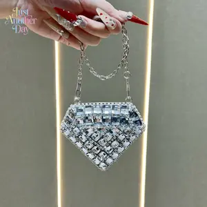Women's Shiny Crystal Pentagon Chain Strap Clutch Purse - Hard Shell, Detachable Chain, Sparkly Rhinestone Elegant Clutch - Formal Fashion Purses for Weddings, Proms