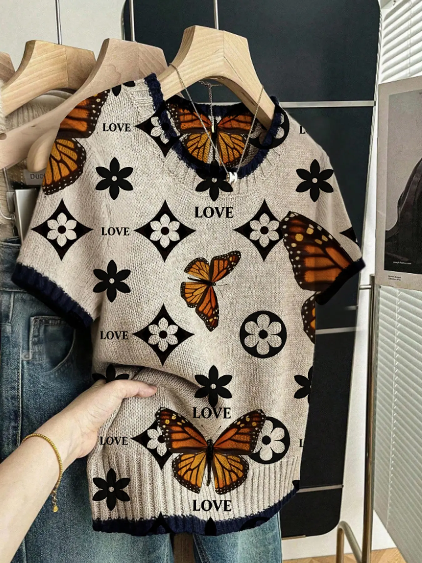 Geometric Butterfly Print Unique Patterns Round Neck Fitted Sweater Top, Casual Short Sleeve Knitwear for Spring Summer Fall, Comfortable Warm Fashionable Women's Clothing Knit Sweaters