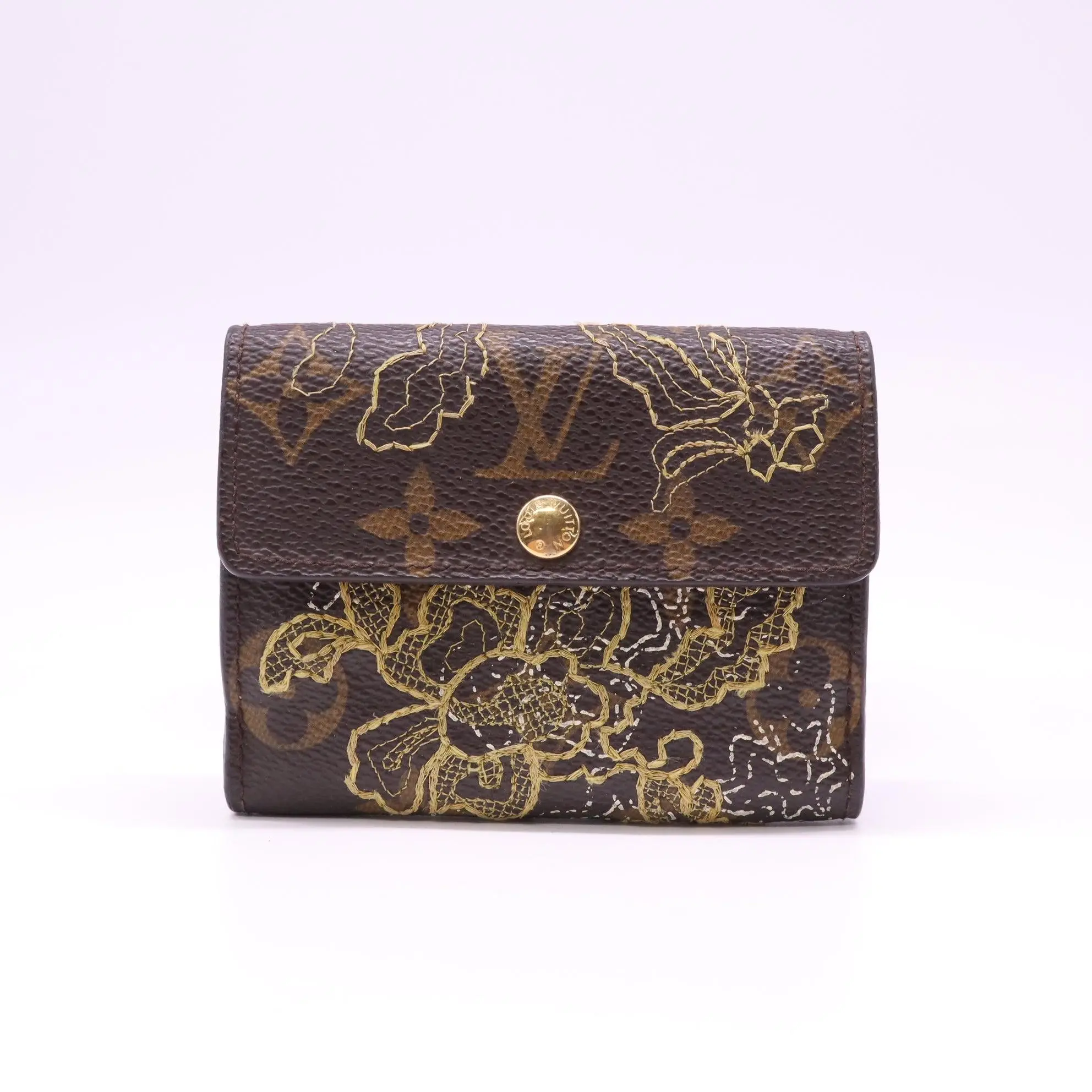 Pre-owned Louis Vuitton canvas Small Leather Goods Limited Edition Gold Monogram Dentelle Ludlow Wallet W22088