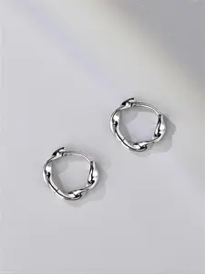 1 Pair Twist Design Hoop Earrings, Casual Simple Round Ear Jewelry for Women, All-match Trendy Accessories for Daily Used, Fashionable Hoop Earrings
