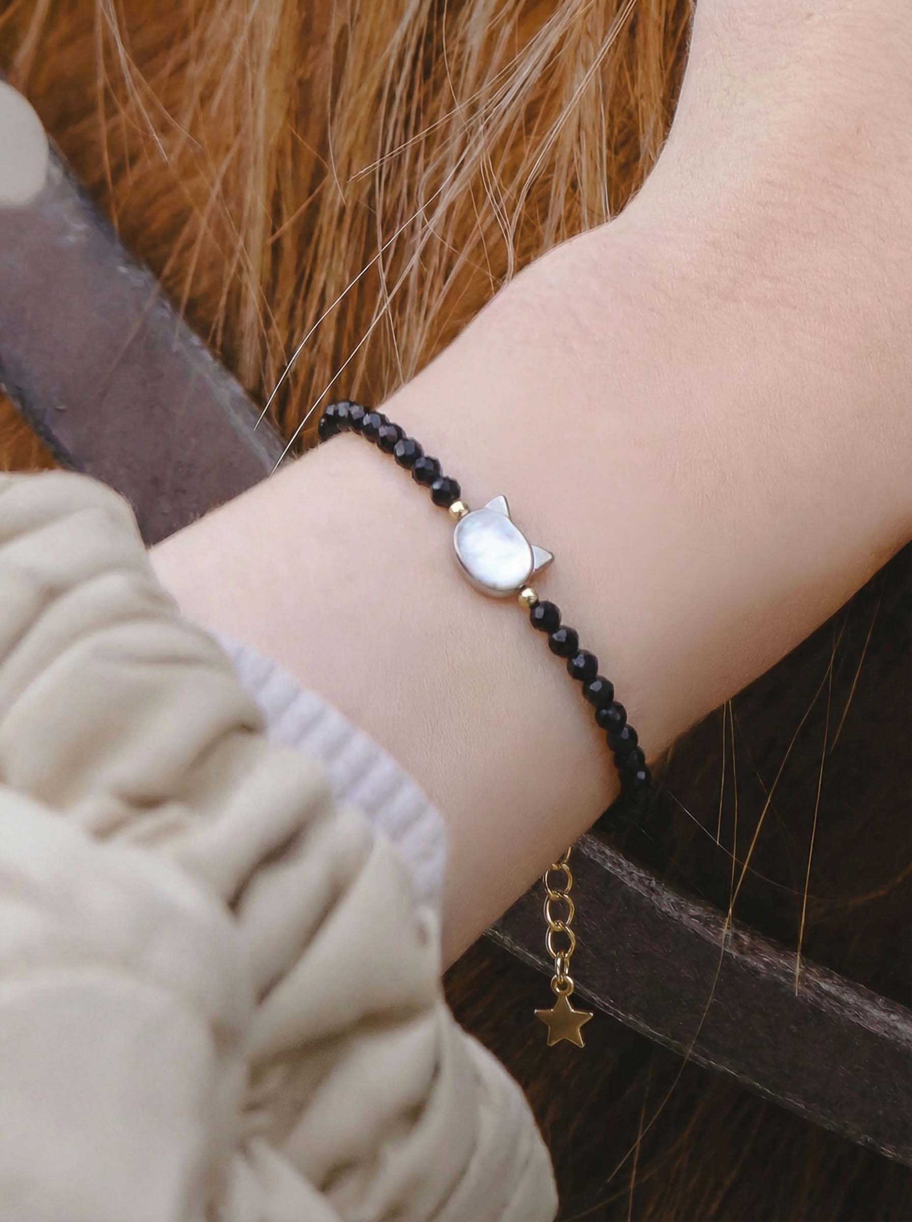 Black Crystal Bracelet with Cat Head Design for Women - Adjustable & Gift-Ready Lucky Fortune Cat