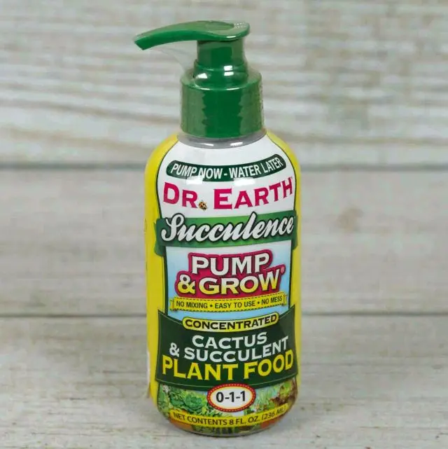 Dr. Earth Succulence Pump & Grow Cactus & Succulent Plant Food 0-1-1... 8oz pump bottle