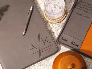 Personalized Portfolio with Pen, Zipper Portfolio , Business Portfolio, Personalized Graduation Gift, Custom Notepad Cover, Business GiftCustom Business Portfolio with Pen, Zipper Folio, Personalized Graduation Gift