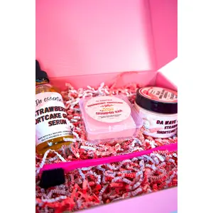 STRAWBERRY SHORTCAKE BUNDLE