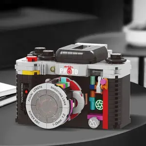 1150 Vintage Camera Building Block Set, DIY Model Compatible, Realistic Camera Replica, Creative Collectible for Photographers