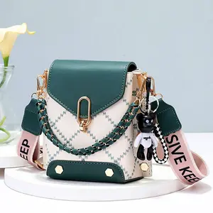 Women Rhombus Embroidery Mobile Phone Bag Mini Rivet Crossbody Bag Fashion Chain Handbag & Purse