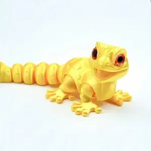 3D Printed Cute Gecko Model with Movable Joints - a Toy Figurine with Articulated Joints And Realistic Eyes - Perfect for Desk, Cabinet Decoration - Suitable for Parties And Outdoor Displays - Holiday Gifts for Christmas, Halloween