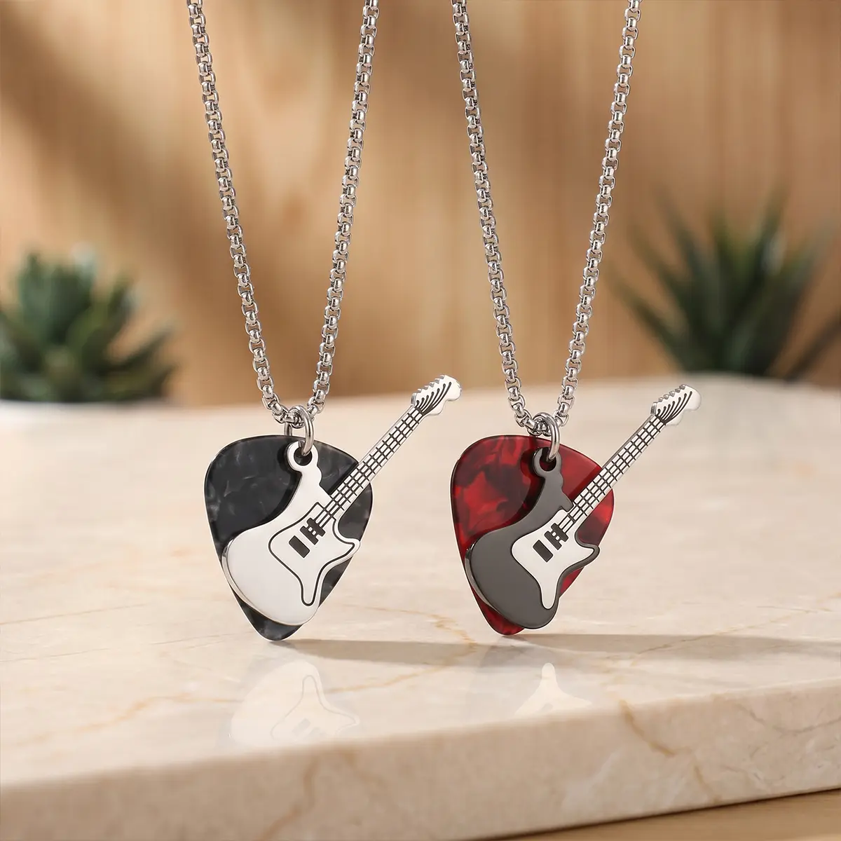 Guitar Pick Necklace Punk Rock Hip Hop Style Pendant Jewelry for Men Women, Music Lover Necklace for Guitar Fans, Street Fashion Statement Necklace, Cool Unisex Band Gift Jewelry